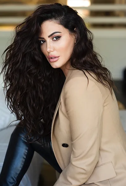 Stefanie Peti Actress
